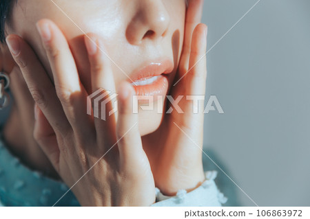 女性美麗的照片 106863972