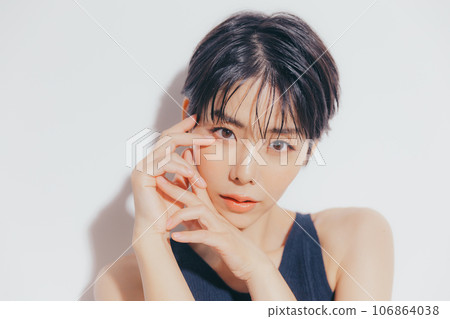 beautiful photos of women 106864038