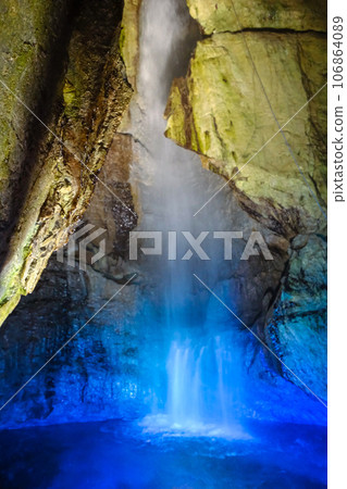 天岩戶瀑布(垂直)4 天岩戶瀑布(垂直)4 106864089