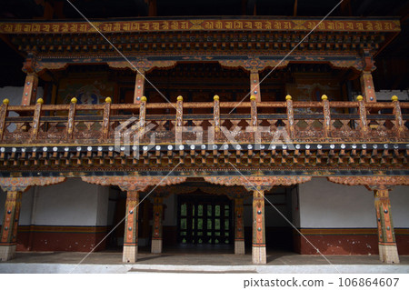 Architectural style of Punakha Dzong, Bhutan, the land of happiness (Punakha, Bhutan) 106864607