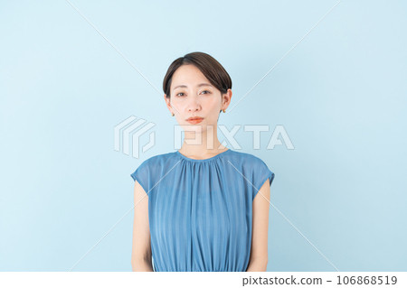 中女/藍背 106868519