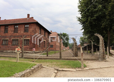 Auschwitz concentration camp 106870901