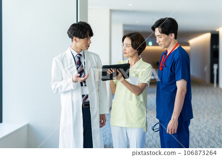 health care worker  106873264