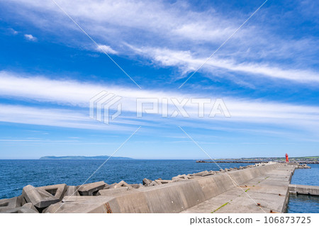 Kutsugata Port Breakwater 106873725