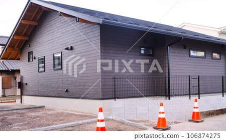 Newly built one-story house Newly built one-story house 106874275