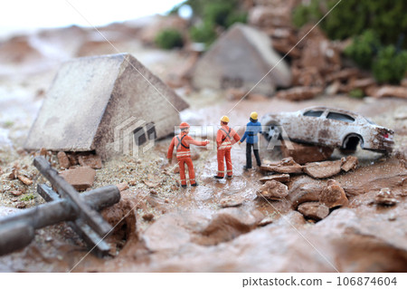 因災難而倒塌的房屋和城市立體模型 因災難而倒塌的房屋和城市立體模型 106874604