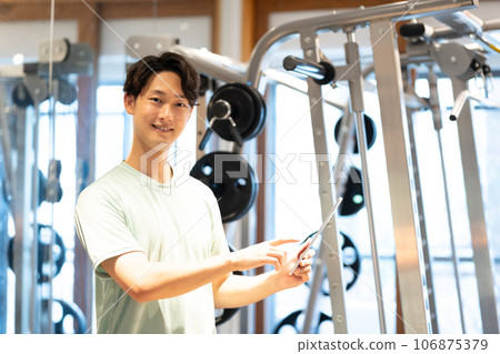 Men who play sports Men who play sports 106875379