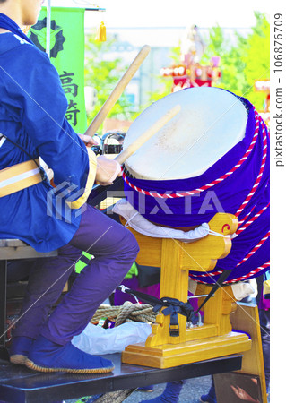 Takasaki City Takasaki Festival People riding on floats and beating drums 106876709