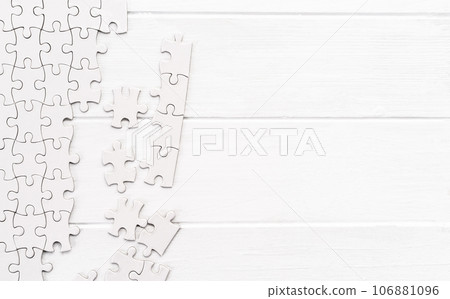 Matching pieces of puzzle 106881096