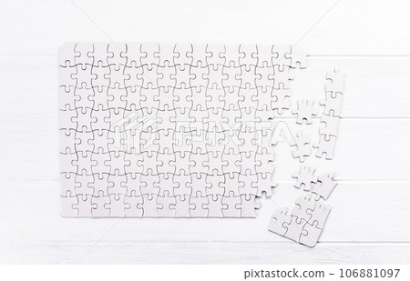 Matching pieces of puzzle 106881097