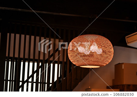 廣島縣竹原市一座古老民居的燈光 106882030