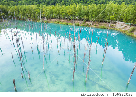 Aerial view of Shirogane Blue Pond in Biei, Hokkaido 106882052
