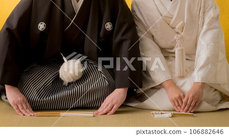 Japanese style white solid couple pre-photoshoot image 106882646