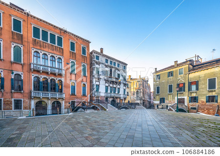 Historic building of Venice in sunny morning. 106884186