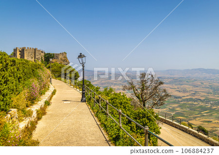 The stronghold and Castle of Venere in Erice town. 106884237