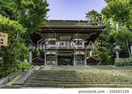 Mikuni Shrine Zuishinmon Sakai City, Fukui Prefecture 106885109