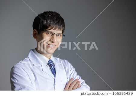 Male doctor Male doctor 106885429