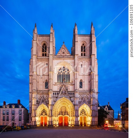 St. Peter Cathedral in Nantes 106891105