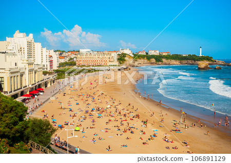 La Grande Plage beach, Biarritz 106891129
