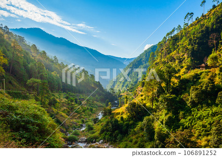 Himalaya mountains panoramic landscape, India 106891252