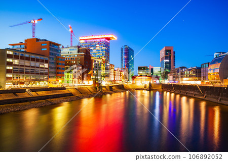 Medienhafen Media Harbour district, Dusseldorf 106892052