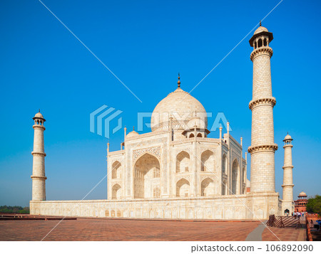 Taj Mahal marble mausoleum, Agra 106892090