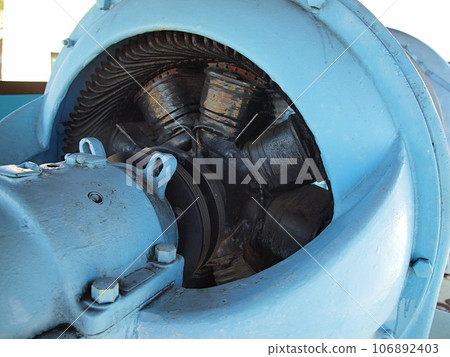 舊發電機的照片 106892403