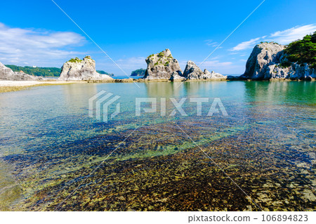 Beautiful sea of Jodogahama 106894823