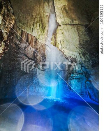 Ama no Iwato Falls and spray (vertical) 106895132