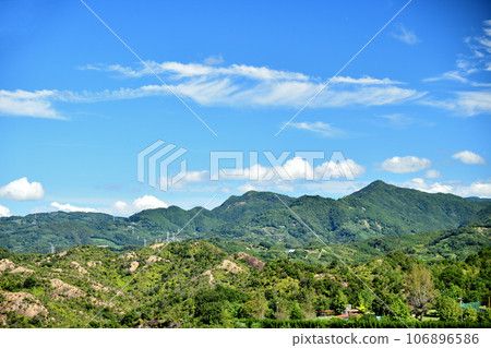 從京馬井觀音展望台眺望三精山、龍神山【和歌山縣上富田町】 106896586