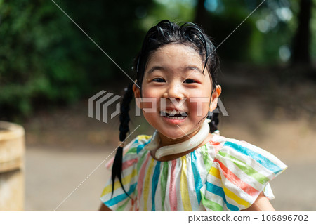 younger, girl, young girl 106896702