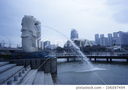 Merlion 106897494
