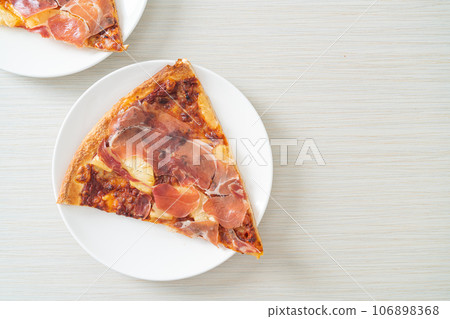Pizza with prosciutto or parma ham pizza Pizza with prosciutto or parma ham pizza 106898368
