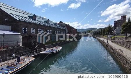 Otaru Canal on a sunny spring day Otaru Canal on a sunny spring day 106900416
