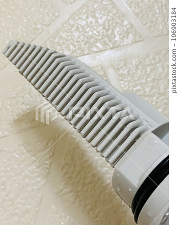Laundry garbage receptacle after cleaning Laundry garbage receptacle after cleaning 106903184