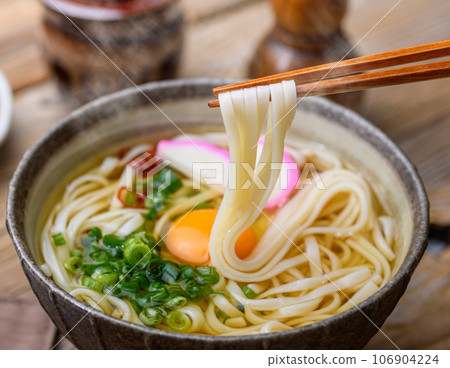 烏冬面 月見烏冬面（使用贊岐烏冬面） 烏冬面 106904224