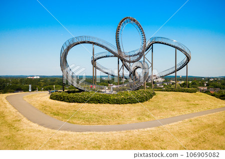 Tiger and Turtle installation, Duisburg Tiger and Turtle installation, Duisburg 106905082