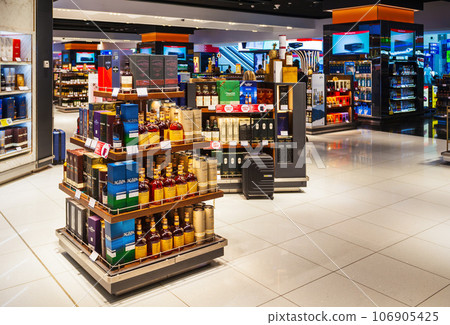 Duty Free, Dubai International Airport 106905425