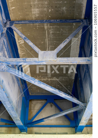 bridge supported by steel frame bridge supported by steel frame 106905557