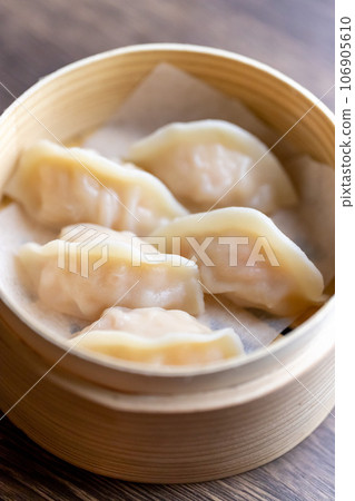 boiled gyoza boiled gyoza 106905610
