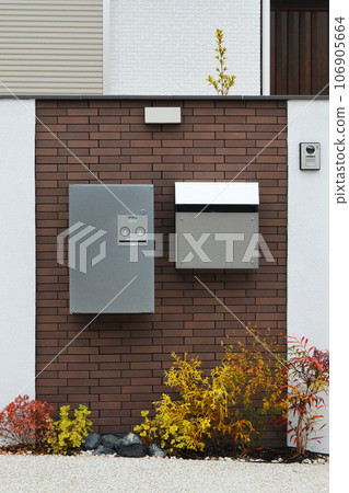 入口處設置送貨箱 106905664