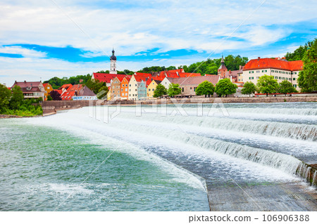 Landsberg am Lech town in Bavaria, Germany 106906388