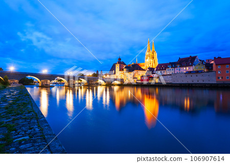 Regensburg Cathedral or Saint Peter Church 106907614