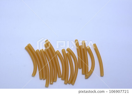 Dried pasta short pasta material 106907721