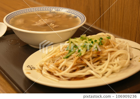 Taiwanese food Taiwanese food 106909236