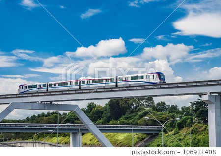 Monorail heading towards Saito Nishi Station on the Saito Line Monorail heading towards Saito Nishi Station on the Saito Line 106911408
