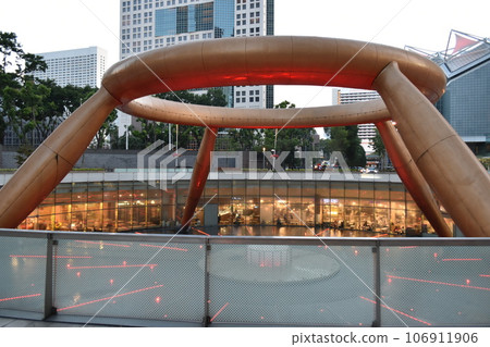 Fountain of wealth at Suntec City Mall, Singapore Fountain of wealth at Suntec City Mall, Singapore 106911906