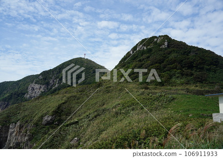 Mt. Hakodate seen from Cape Tachimachi Mt. Hakodate seen from Cape Tachimachi 106911933