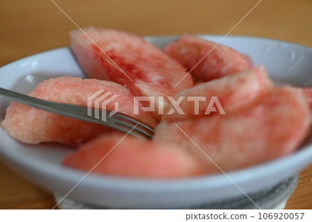 美味的鮮切桃子 106920057