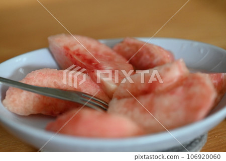 美味的鮮切桃子 106920060